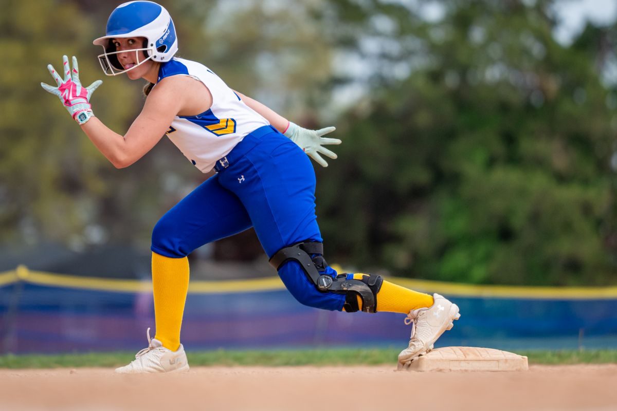 2016 04 15 – Varsity Softball Joppatowne at Aberdeen